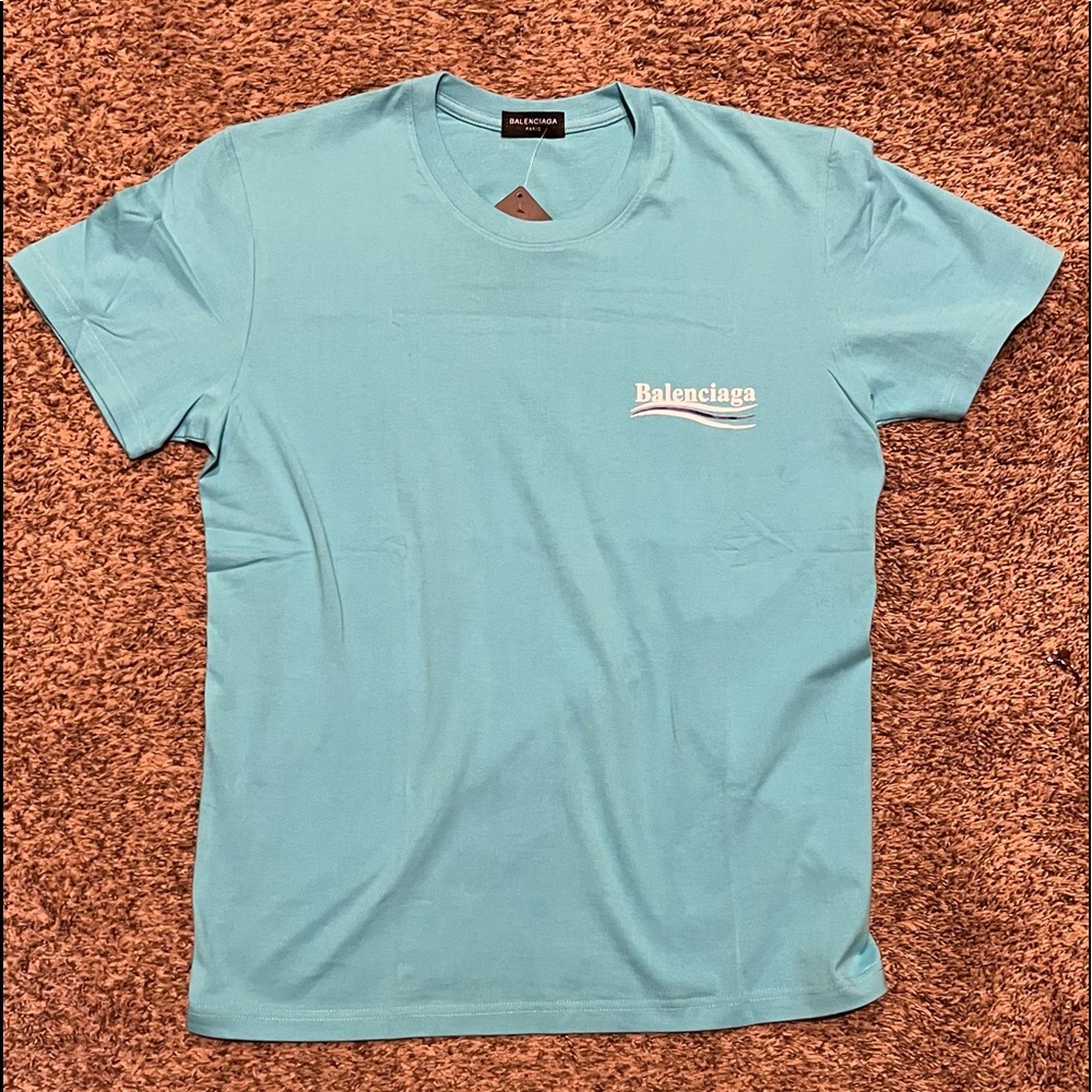 Large Brand New Balenciaga Tee. Original Price: $550